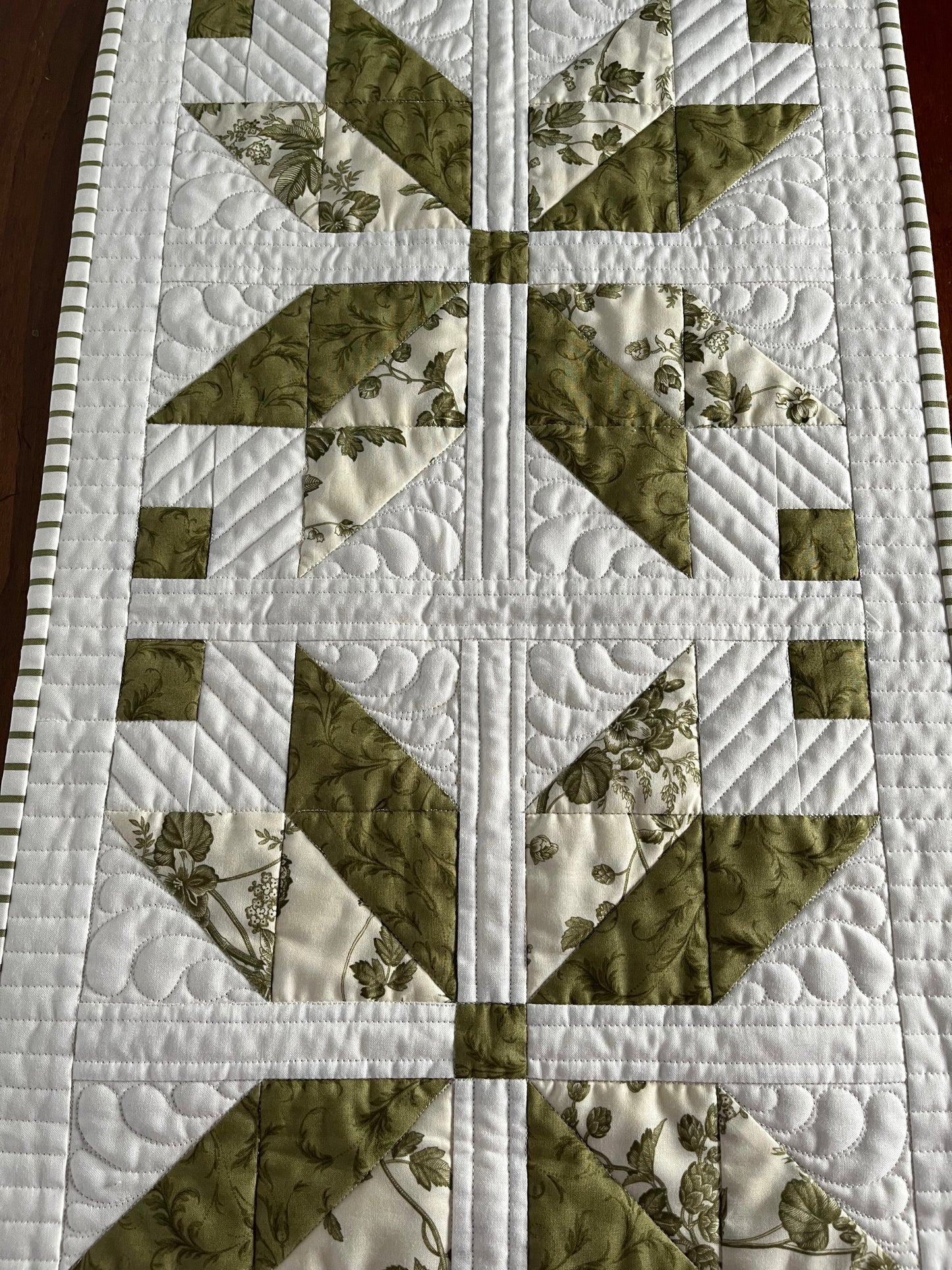 TABLE RUNNER - Handmade Quilted Fall, Autumn, Thanksgiving, Christmas - Green, Cream, White (15x54)