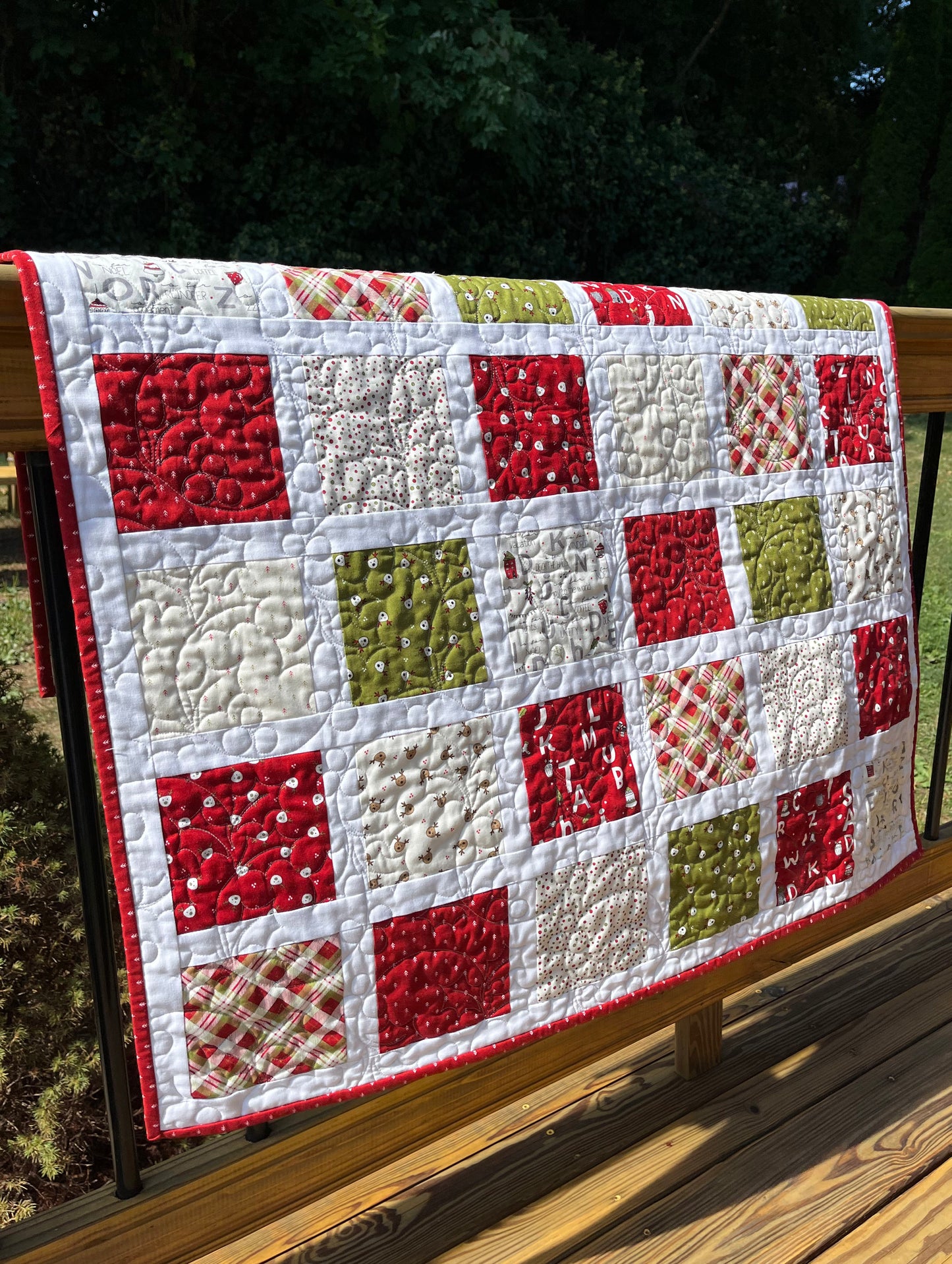 Handmade Christmas Baby Quilt, Baby's First Christmas Blanket (35x40) FREE HANDMADE BAG - Ready to Ship!