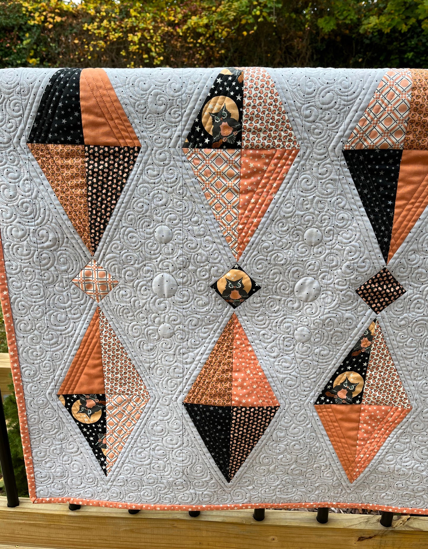 Owl O Ween-Halloween / Baby Quilt / Lap Quilt / Table Topper