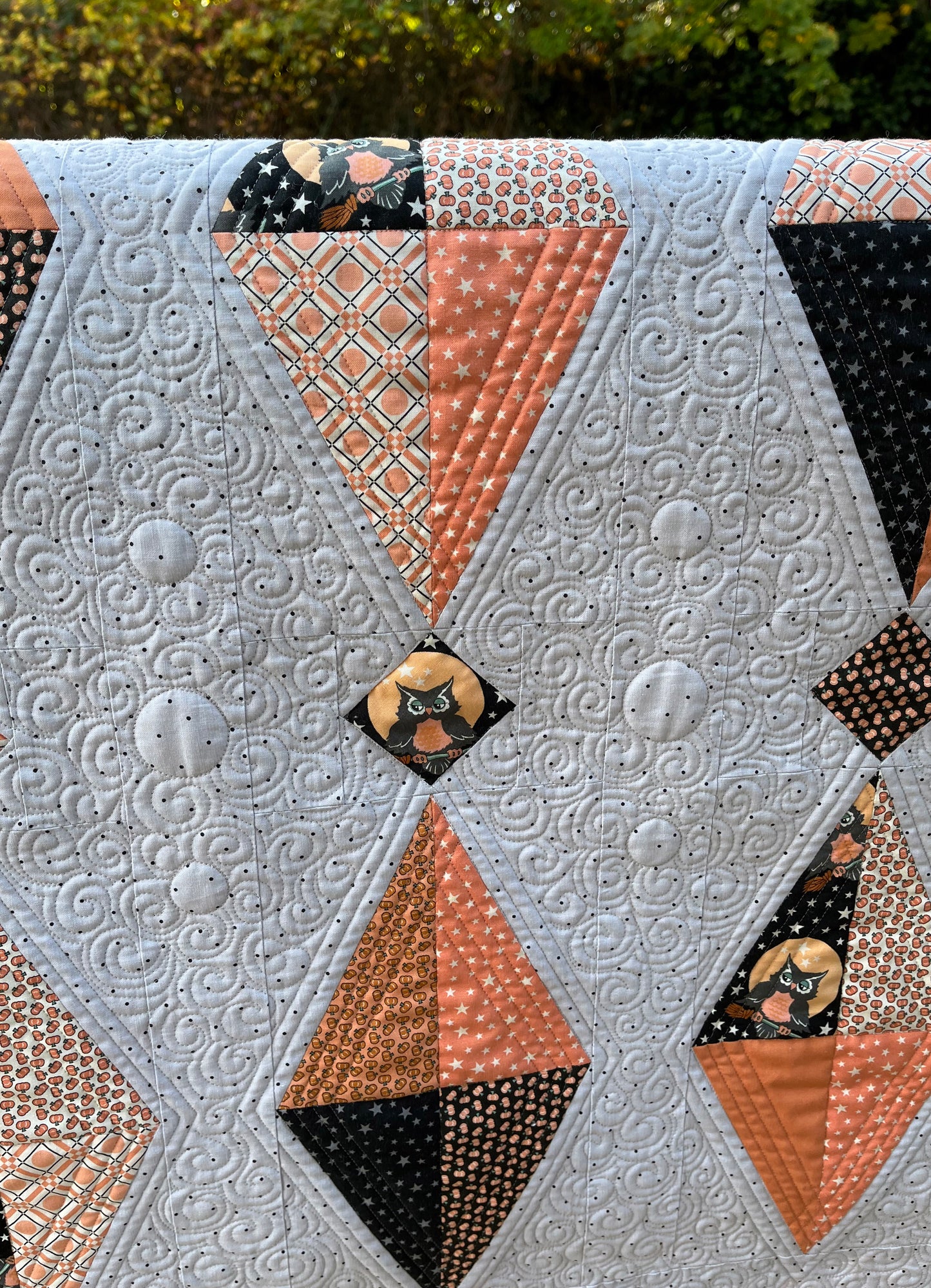 Owl O Ween-Halloween / Baby Quilt / Lap Quilt / Table Topper