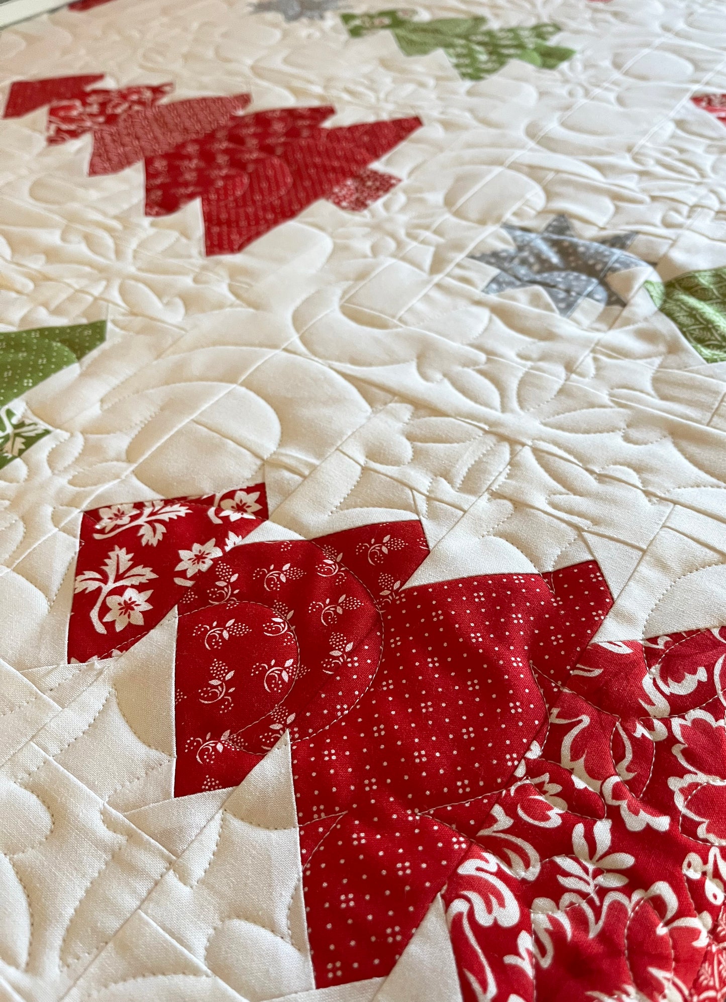 Handmade Baby Quilt - Tis the Season Christmas Heirloom Blanket, Xmas Tree Table Topper, Wall Hanging (36.5x40.5)