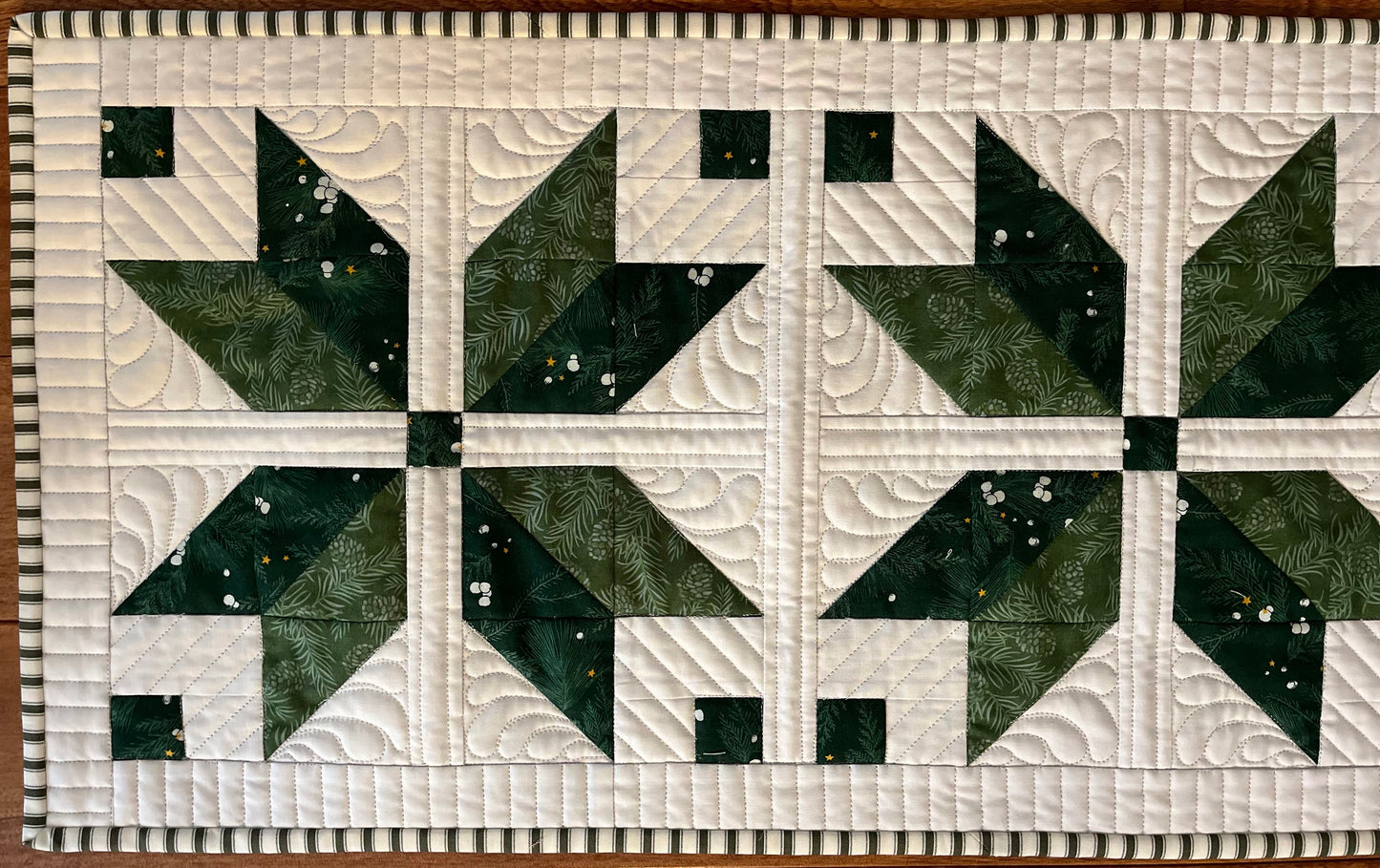 Christmas Table Runner - Green Star - Handmade, Custom Quilted - 15"x54" - Ready to Ship