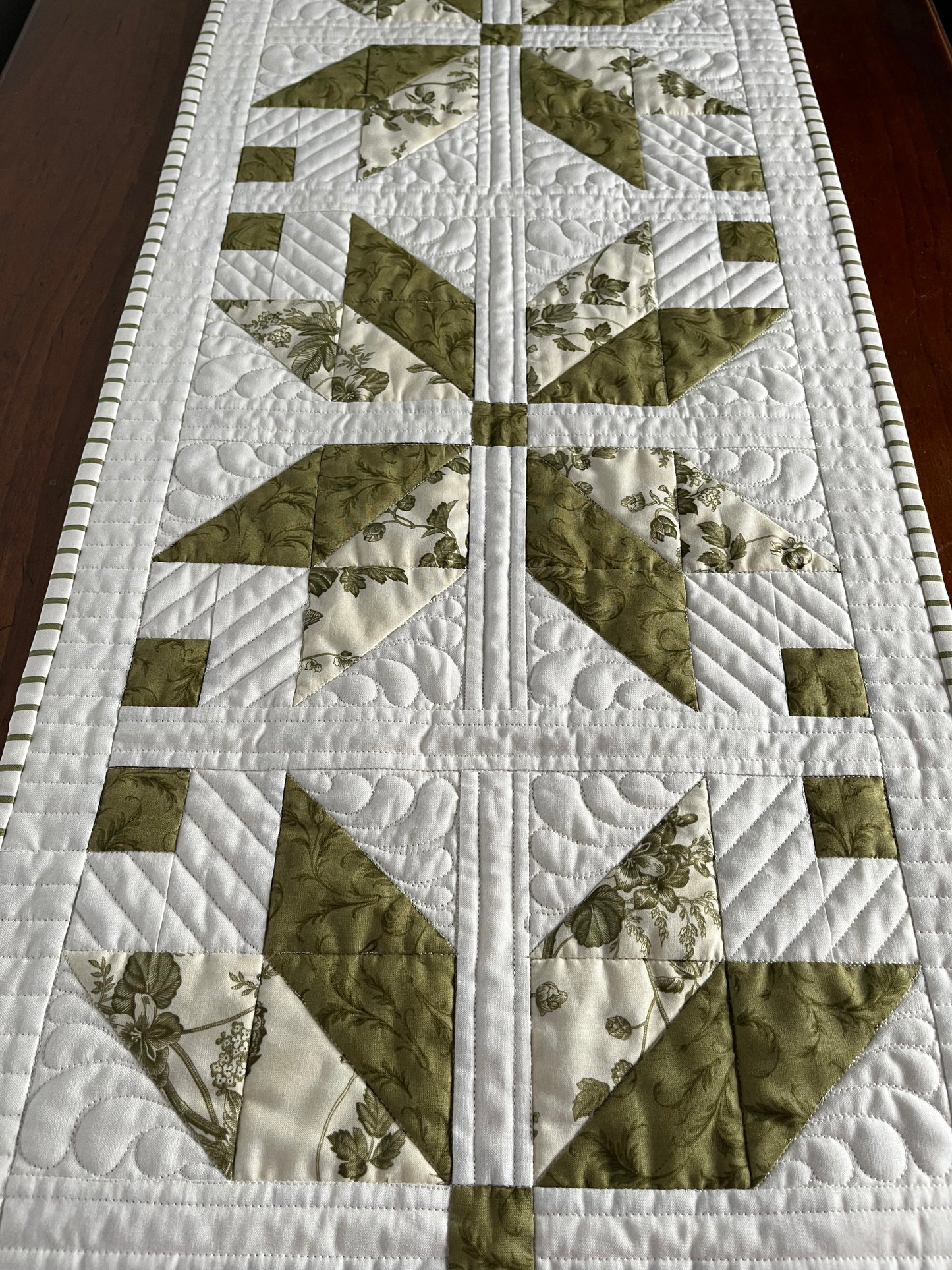 TABLE RUNNER - Handmade Quilted Fall, Autumn, Thanksgiving, Christmas - Green, Cream, White (15x54)