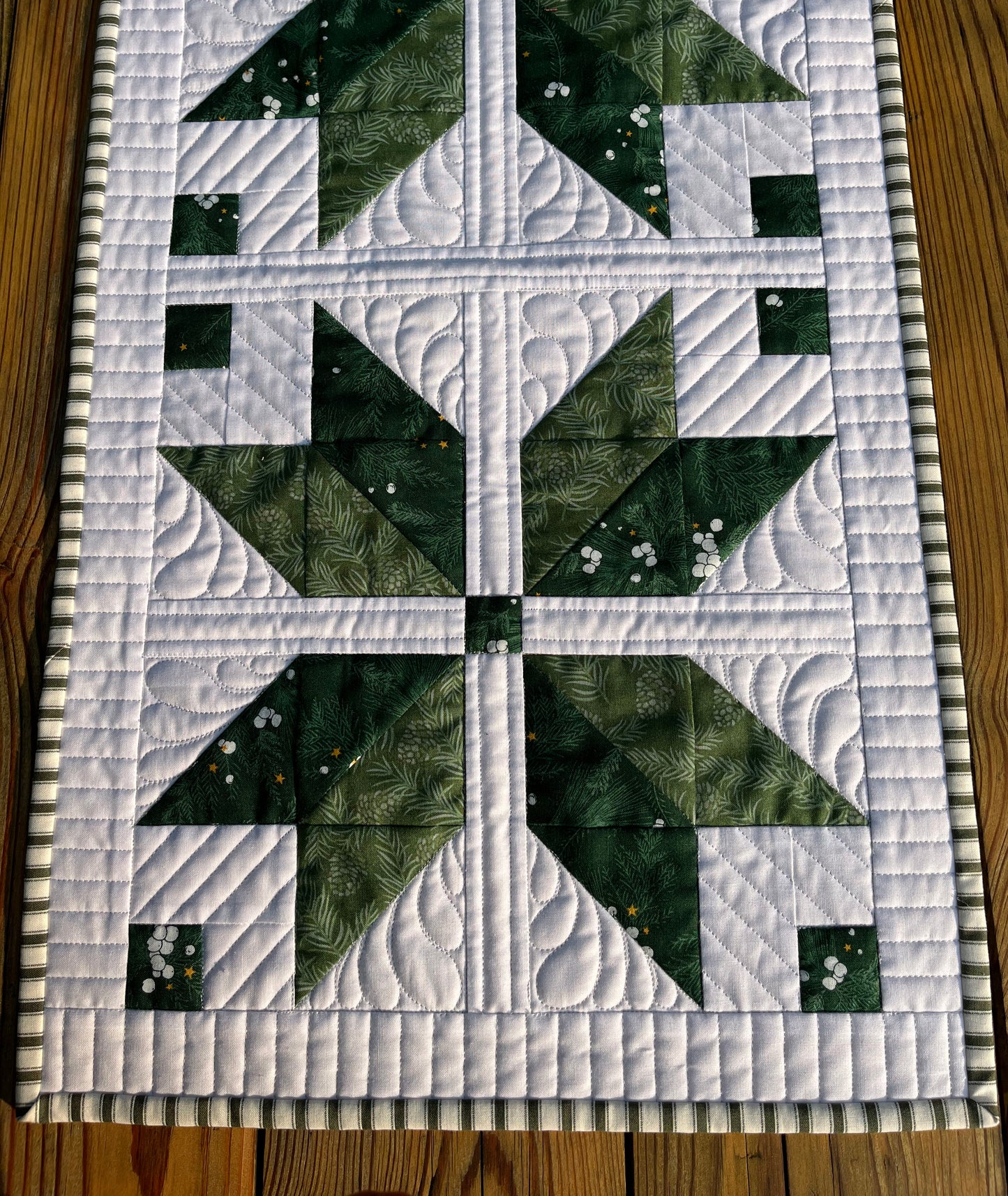 Custom Made for DC - Handmade Christmas Table Runner - Green Star - Custom Quilted - 15"x54"