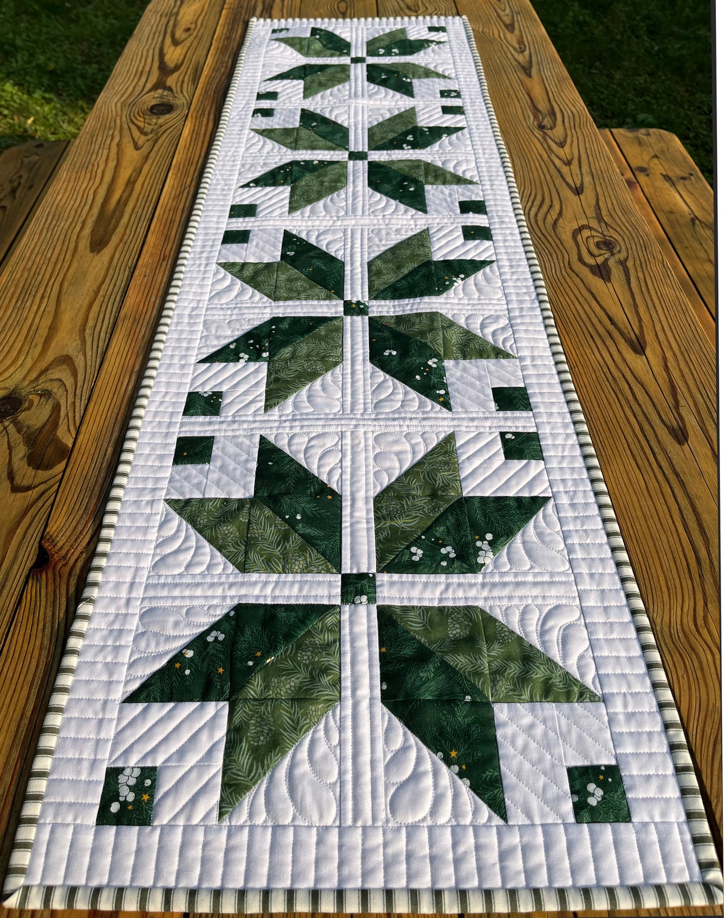 Custom Made for DC - Handmade Christmas Table Runner - Green Star - Custom Quilted - 15"x54"