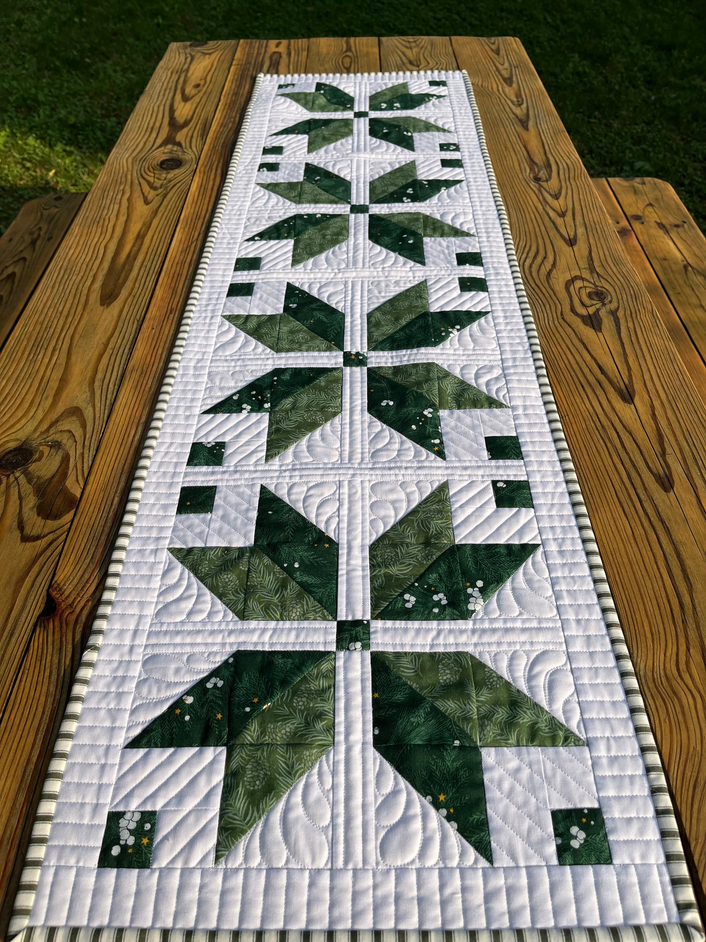 Custom Made for DC - Handmade Christmas Table Runner - Green Star - Custom Quilted - 15"x54"