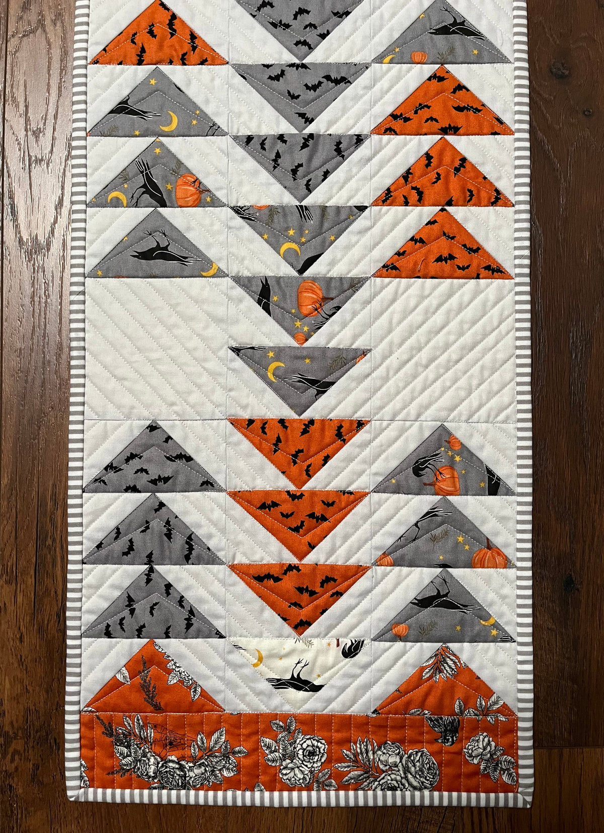 Halloween Table Runner - Handmade Quilted - Grey, Orange, Cream with Crows, Pumpkins, Stars (12.5x52)