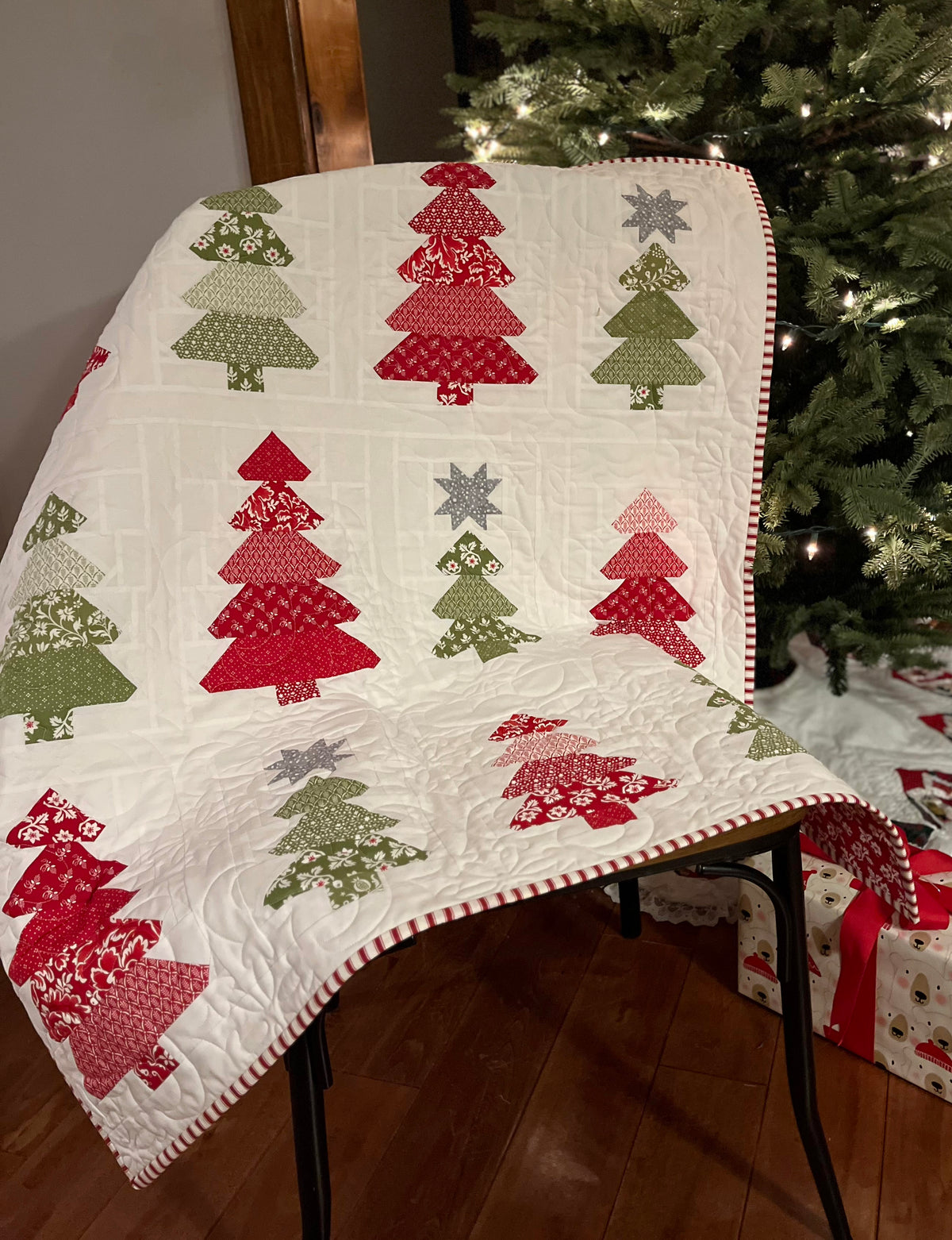 Handmade Christmas Baby Quilt, Heirloom Blanket, Home Decor, Table Topper  (36.5x40.5)
