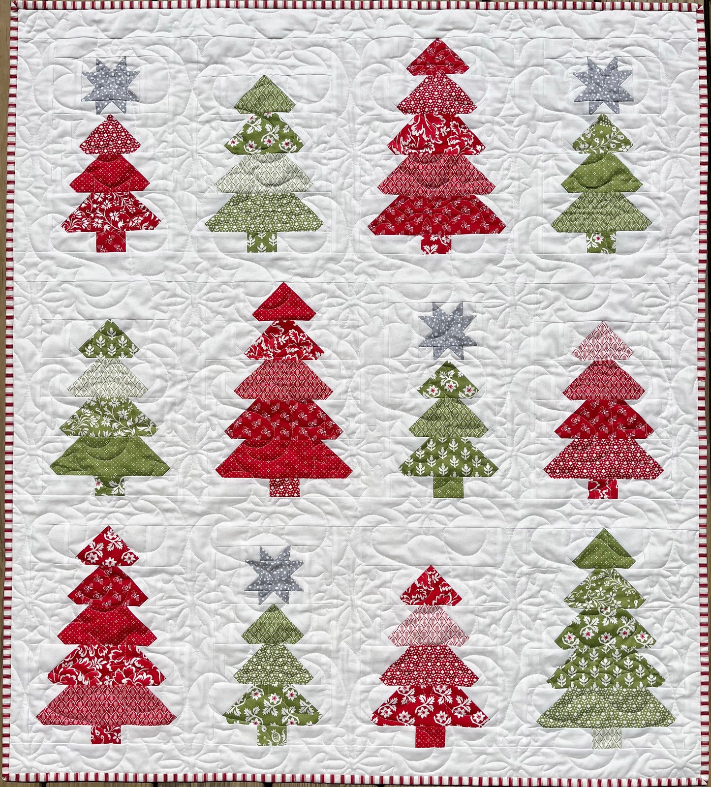 Handmade Baby Quilt - Tis the Season Christmas Heirloom Blanket, Xmas Tree Table Topper, Wall Hanging (36.5x40.5)