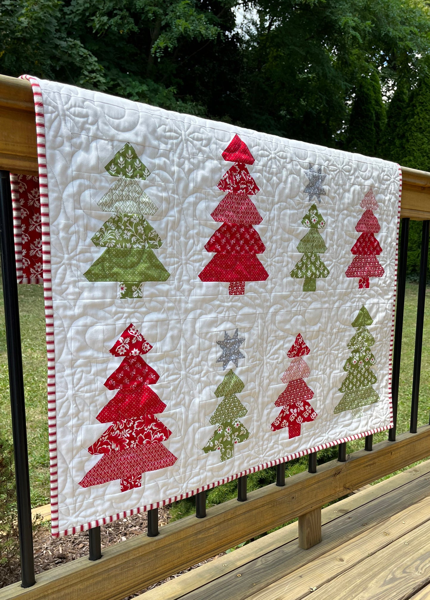 Handmade Baby Quilt - Tis the Season Christmas Heirloom Blanket, Xmas Tree Table Topper, Wall Hanging (36.5x40.5)