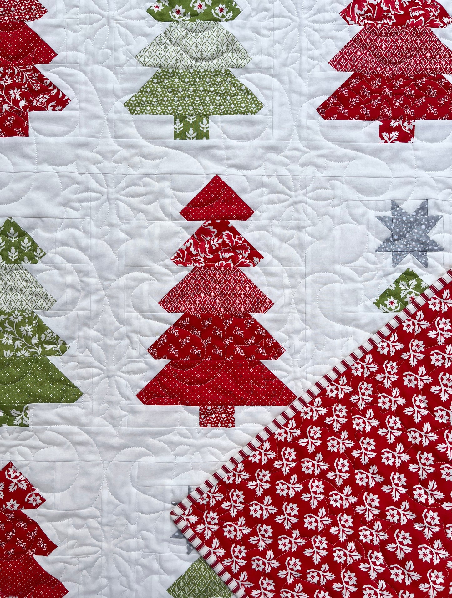 Handmade Baby Quilt - Tis the Season Christmas Heirloom Blanket, Xmas Tree Table Topper, Wall Hanging (36.5x40.5)